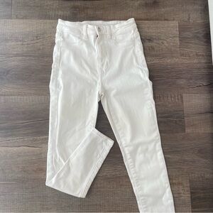 American Eagle White Skinny Jeans
